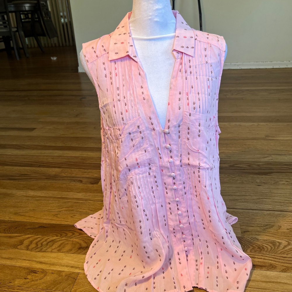 Conversations by Anthropologie Pink Ant Print‎ Sleeveless Pintuck Blouse Size L